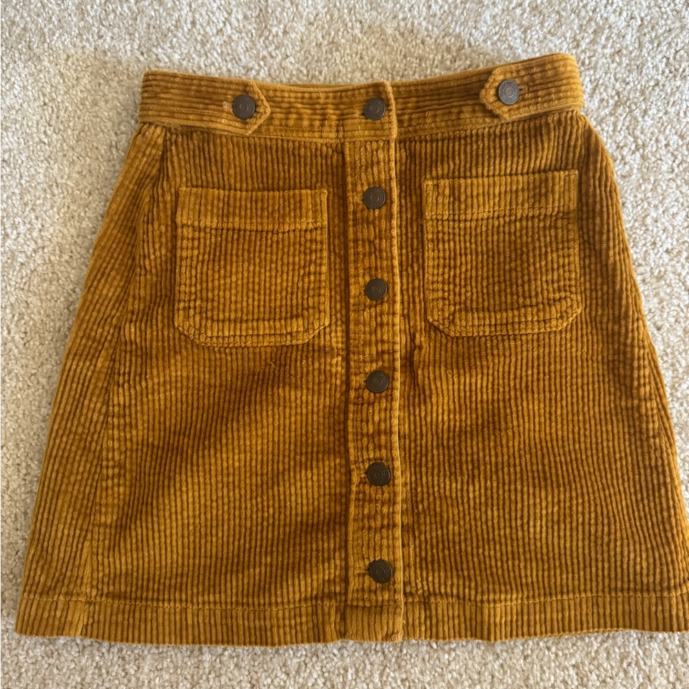 Madewell Cordouroy Button up Skirt 🍁